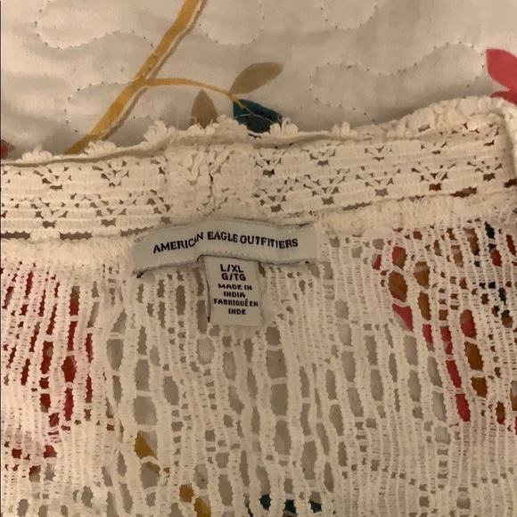 Short sleeved crocheted kimono - Picture 2 of 4